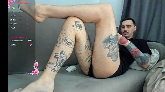 Snapshot of The_school_neighbor chatting on January 12, 7:59 am The school neighbor online show from January 12, 7:59 am