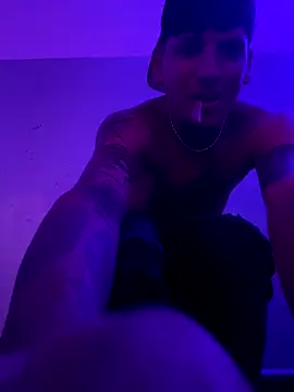 Sam 33 sexy 27 online show from January 7, 12:10 pm