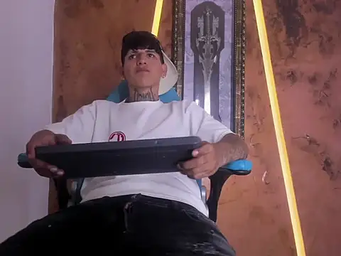 Sam 33 sexy 27 online show from January 10, 3:29 pm