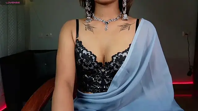 SugarAura online show from May 1, 5:18 pm