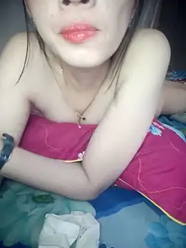 -Nicole-e online show from February 3, 4:43 am