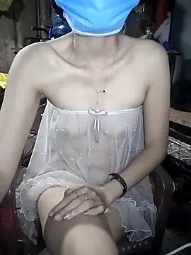 -Nicole-e online show from February 22, 11:17 pm