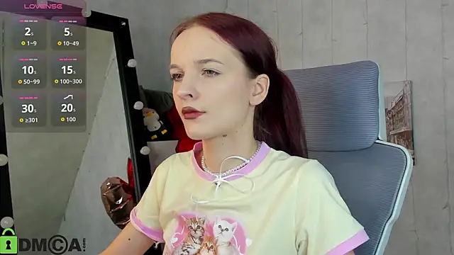 Snapshot of Alicia_Adammss chatting on February 15, 11:47 pm Alicia Adammss online show from February 15, 11:47 pm