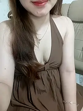 ChanChanLy online show from May 2, 3:28 pm