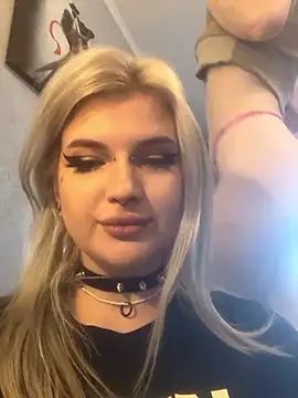 DriveThruDolls online show from January 10, 8:31 am