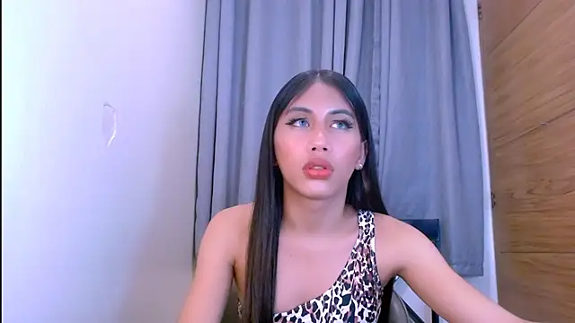 Snapshot of bigmeatcock_luna chatting on January 17, 2:26 am bigmeatcock luna online show from January 17, 2:26 am