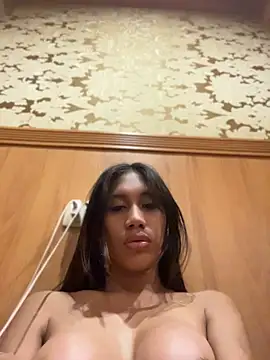 Snapshot of bigmeatcock_luna chatting on July 8, 10:27 am bigmeatcock luna online show from July 8, 10:27 am