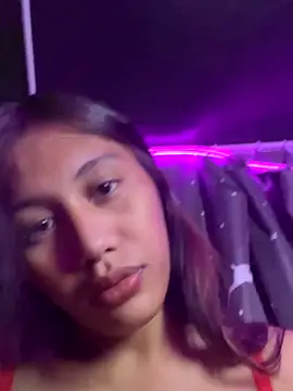 bigmeatcock luna online show from May 3, 3:00 am