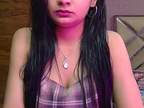 sweet riyaaa online show from May 13, 6:53 am