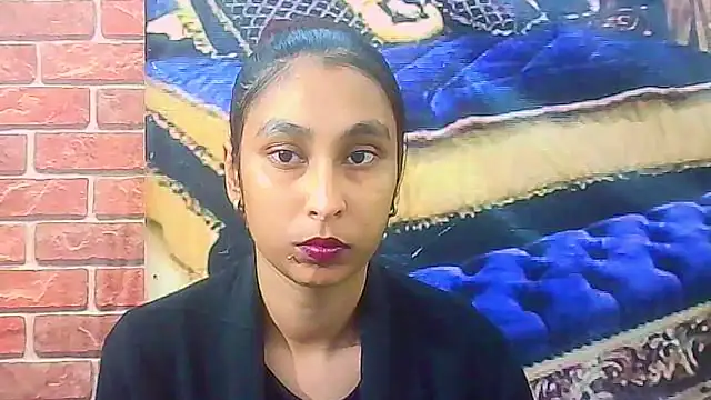 Snapshot of IndianSexyButt chatting on June 19, 5:13 am IndianSexyButt online show from June 19, 5:13 am