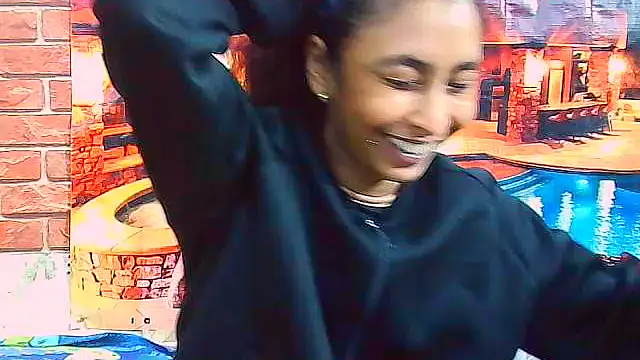 Snapshot of IndianSexyButt chatting on June 15, 5:07 am IndianSexyButt online show from June 15, 5:07 am