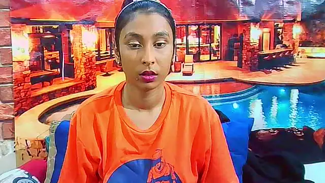 Snapshot of IndianSexyButt chatting on June 10, 5:30 am IndianSexyButt online show from June 10, 5:30 am