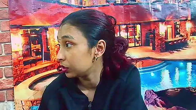 Snapshot of IndianSexyButt chatting on June 5, 5:45 am IndianSexyButt online show from June 5, 5:45 am