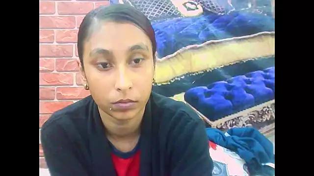 Snapshot of IndianSexyButt chatting on June 23, 5:05 am IndianSexyButt online show from June 23, 5:05 am