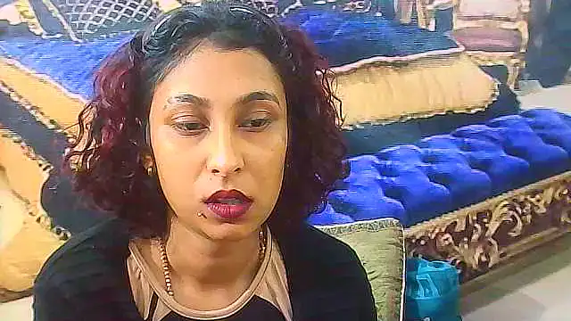 Snapshot of IndianSexyButt chatting on July 13, 5:18 am IndianSexyButt online show from July 13, 5:18 am