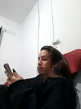 Snapshot of ofjuliaa chatting on June 24, 9:12 pm ofjuliaa online show from June 24, 9:12 pm