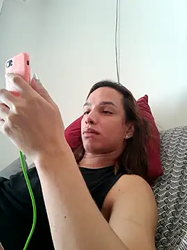 ofjuliaa online show from February 11, 5:46 pm