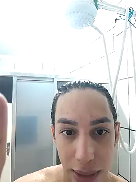 ofjuliaa online show from April 2, 7:37 am