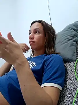 ofjuliaa online show from February 19, 2:30 am