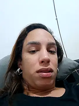 ofjuliaa online show from March 24, 9:59 pm