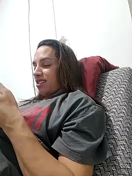 Snapshot of ofjuliaa chatting on July 18, 1:25 am ofjuliaa online show from July 18, 1:25 am