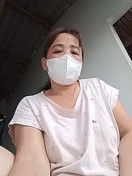Lyna sexy24 online show from July 3, 10:38 pm