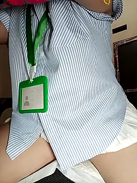 Lyna sexy24 online show from June 6, 9:09 pm