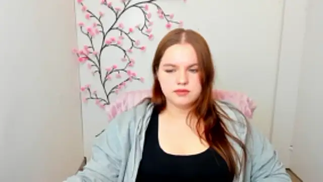 Kitty Mia Kitty online show from February 1, 7:39 am