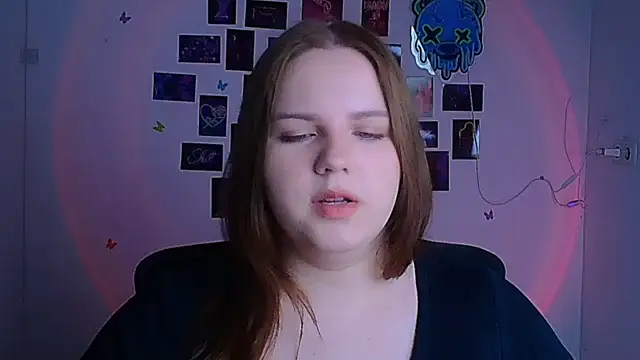 Kitty Mia Kitty online show from April 30, 5:47 am