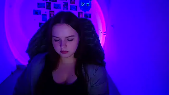 Kitty Mia Kitty online show from February 16, 6:34 am