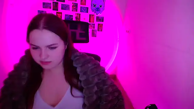 Kitty Mia Kitty online show from February 15, 6:47 am