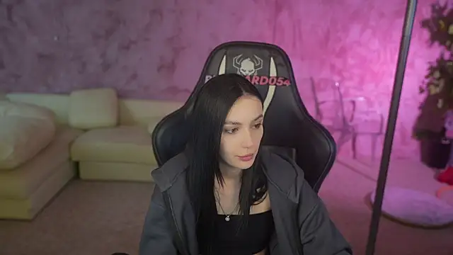 Mila Rose054 online show from April 28, 4:17 am