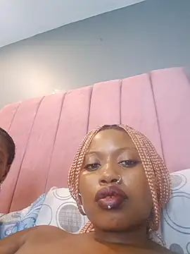 Sexy Doll xXx online show from March 29, 10:55 pm