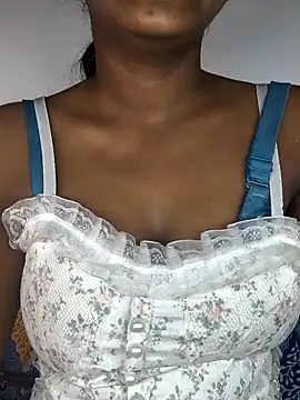 Snapshot of Royal-girl78 chatting on January 11, 4:25 pm Royal-girl78 online show from January 11, 4:25 pm