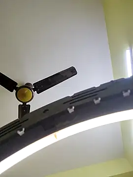 trinasa online show from March 17, 9:18 pm