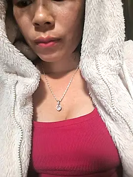 -Lynn- online show from January 14, 4:49 am