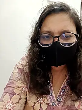 piryasharma005 online show from January 11, 11:44 pm