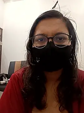 piryasharma005 online show from January 10, 10:54 am