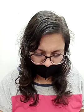 piryasharma005 online show from March 13, 1:43 am