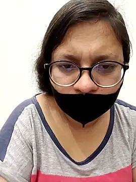 piryasharma005 online show from March 5, 11:07 am