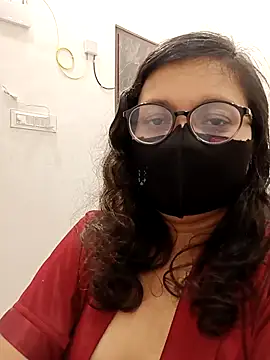 piryasharma005 online show from January 14, 12:36 am