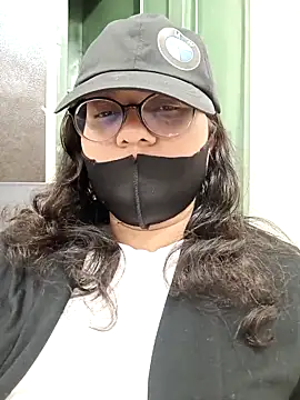 piryasharma005 online show from March 8, 5:38 pm