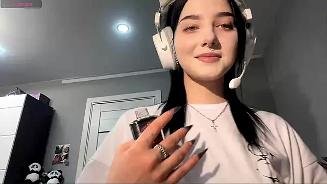 TomiRodenberg online show from January 9, 1:51 pm