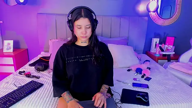 Nathalia stone  online show from June 16, 4:23 am