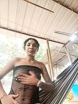 chikivivi- online show from January 18, 1:36 pm