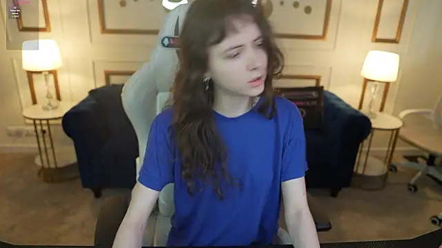 Snapshot of Orly_flame chatting on February 23, 12:06 pm Orly flame online show from February 23, 12:06 pm