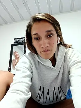 Snapshot of EcoDePiel chatting on January 11, 4:19 am EcoDePiel online show from January 11, 4:19 am