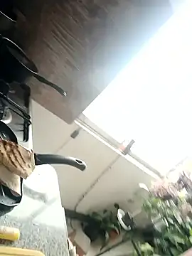 Snapshot of EcoDePiel chatting on January 10, 3:51 pm EcoDePiel online show from January 10, 3:51 pm