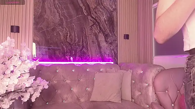 Allison Parker1  online show from February 9, 12:25 pm