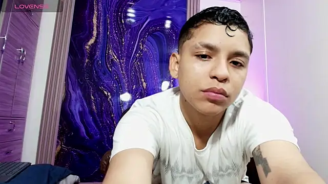 ale clark online show from January 7, 3:33 am